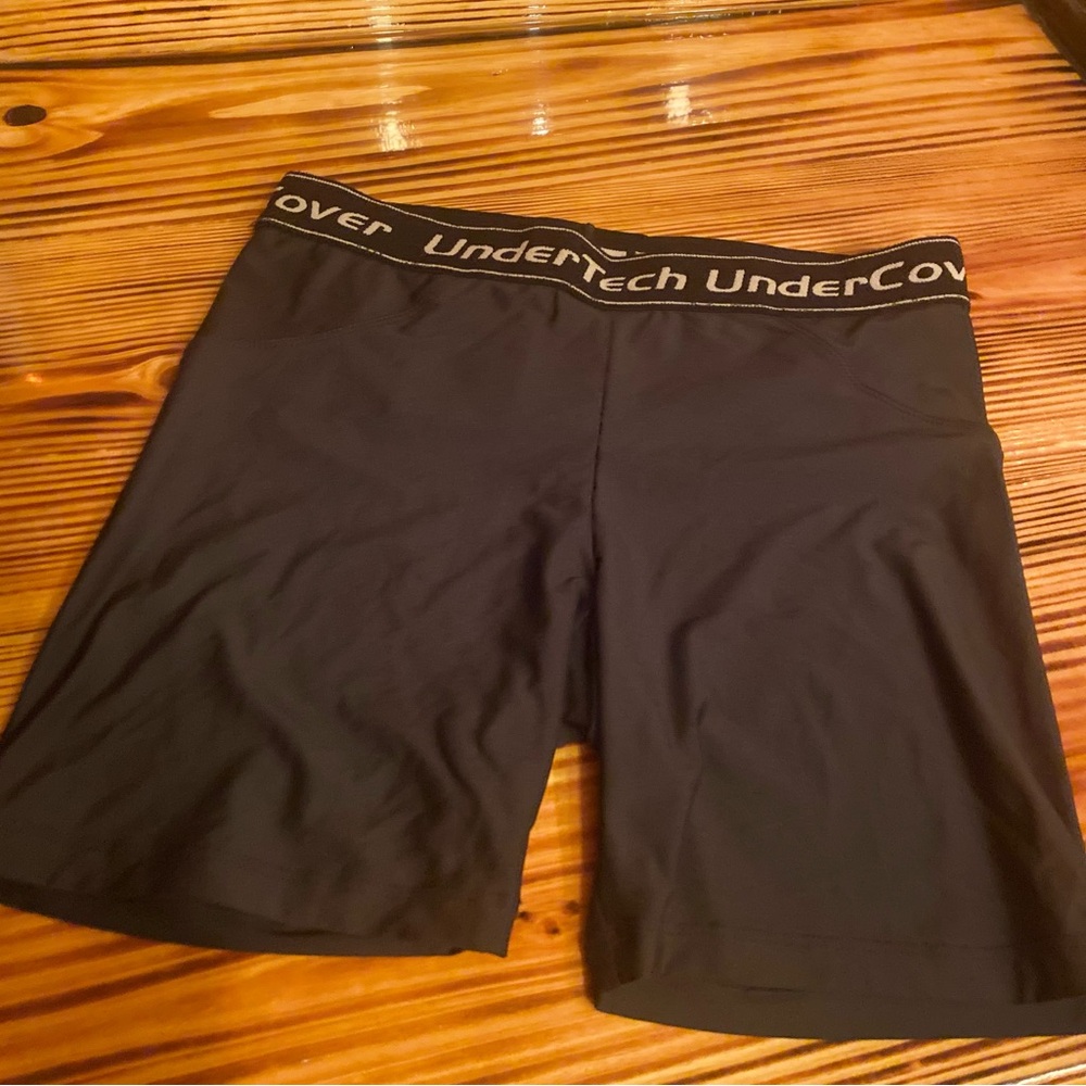 UNDER-TECH UNDERCOVER CONCEALED CARRY SHORTS